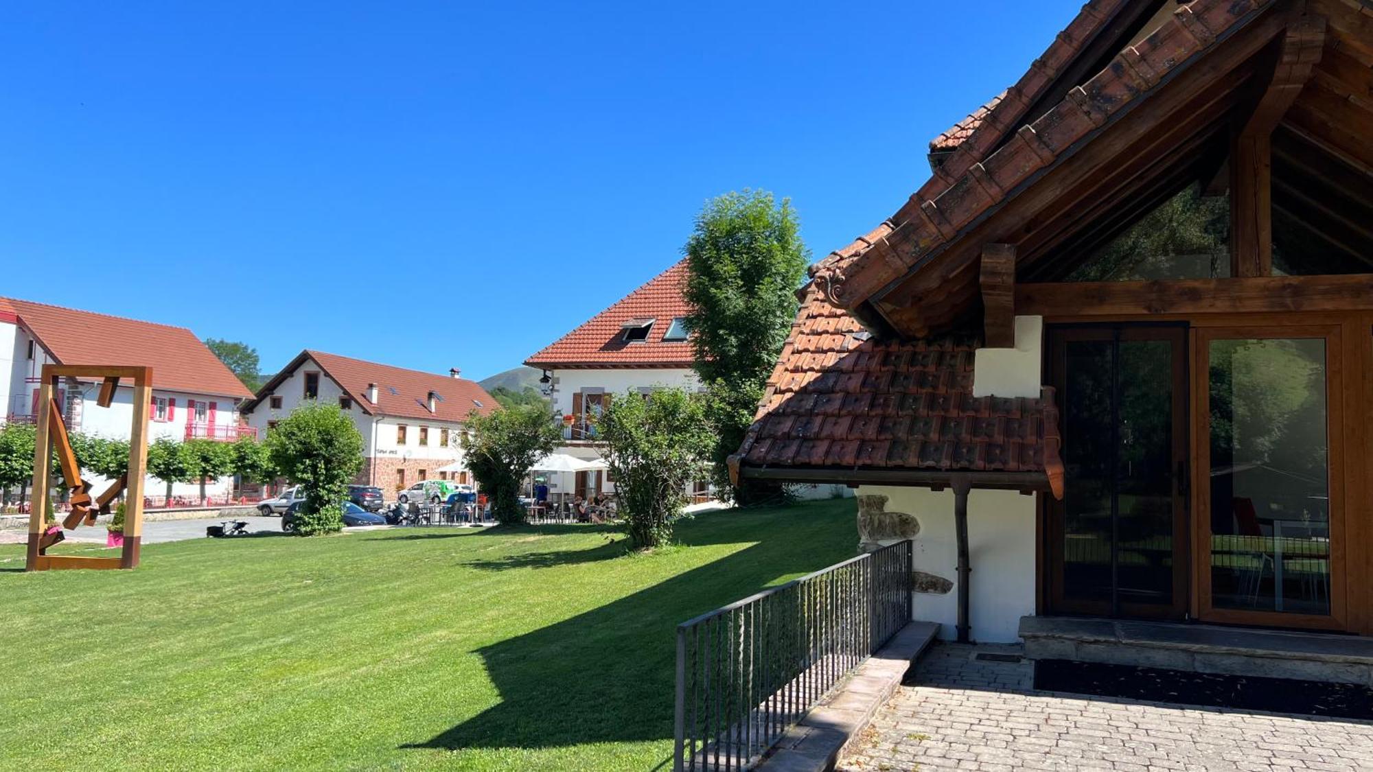 Casa Rural Roncesvalles Espinal-Auzperri Eksteriør billede